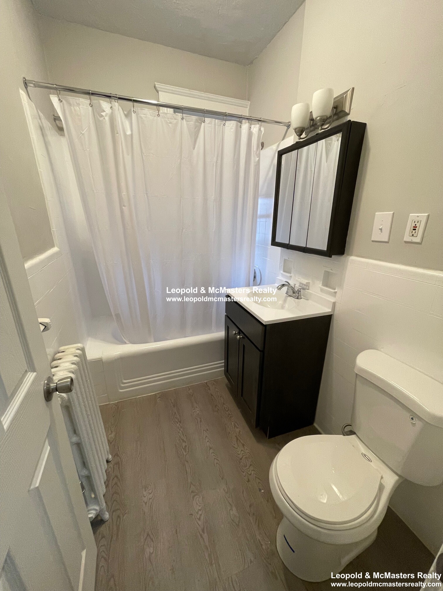 1142 River St, Hyde Park