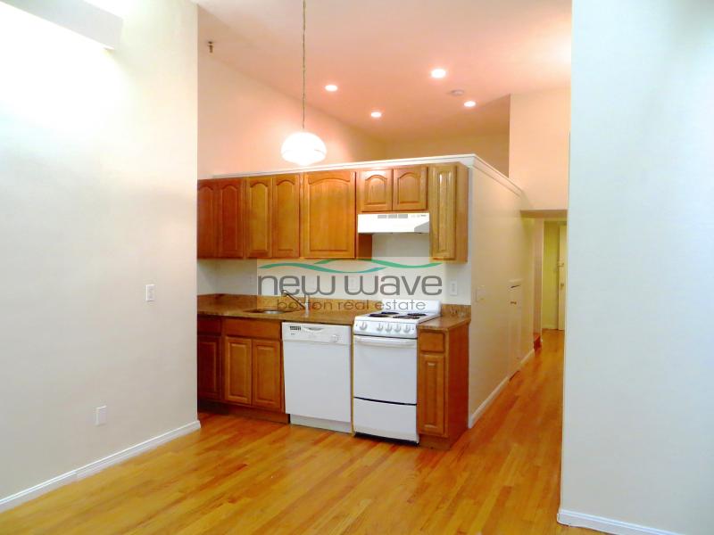 49 Symphony Rd, Fenway