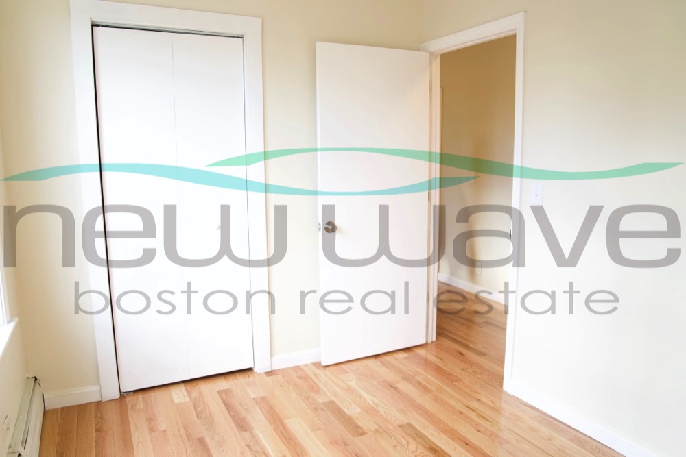 6 Bickford Ave, Mission Hill