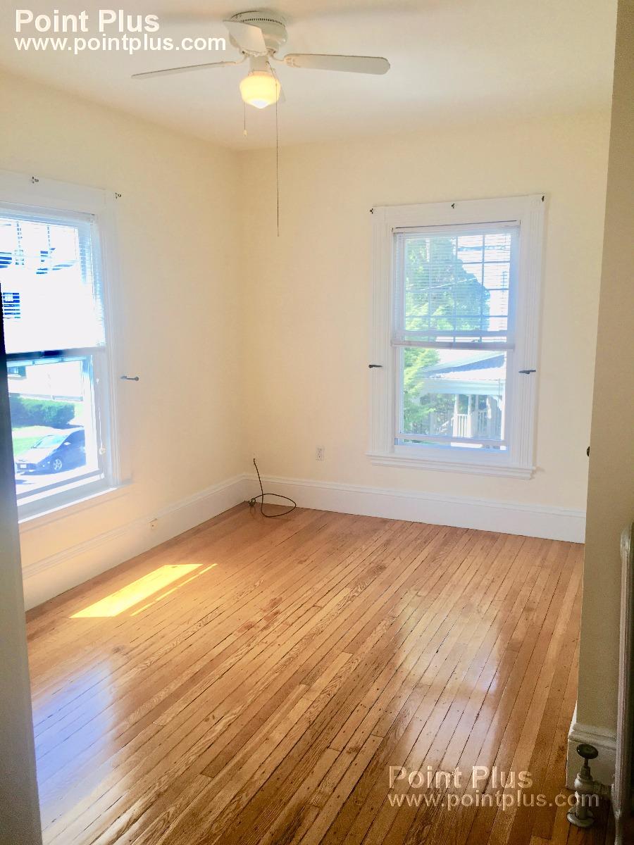 27 Hammond, Harvard Square