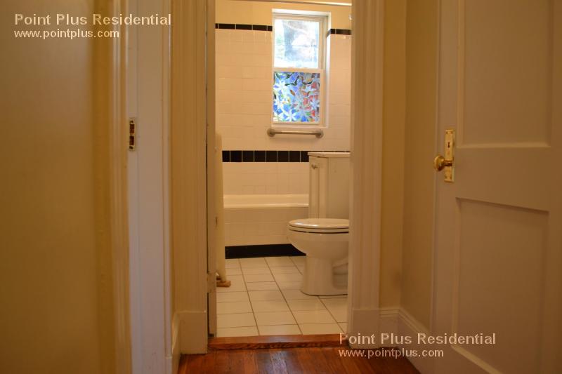 15 Linnean, Harvard Square