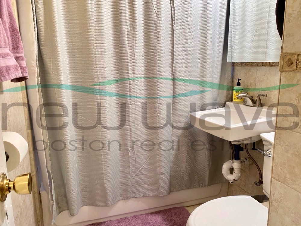 826 Huntington Ave, Mission Hill