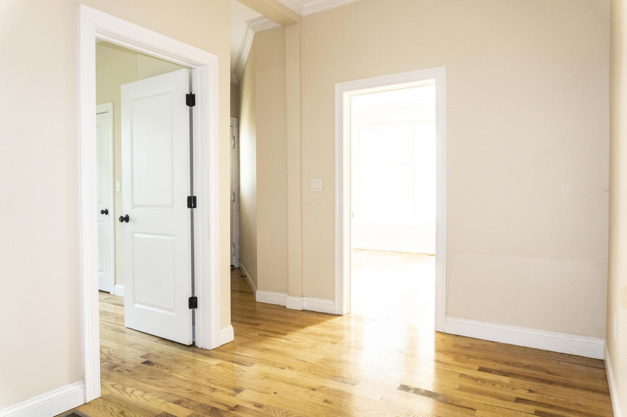 52 Townsend St, Roxbury