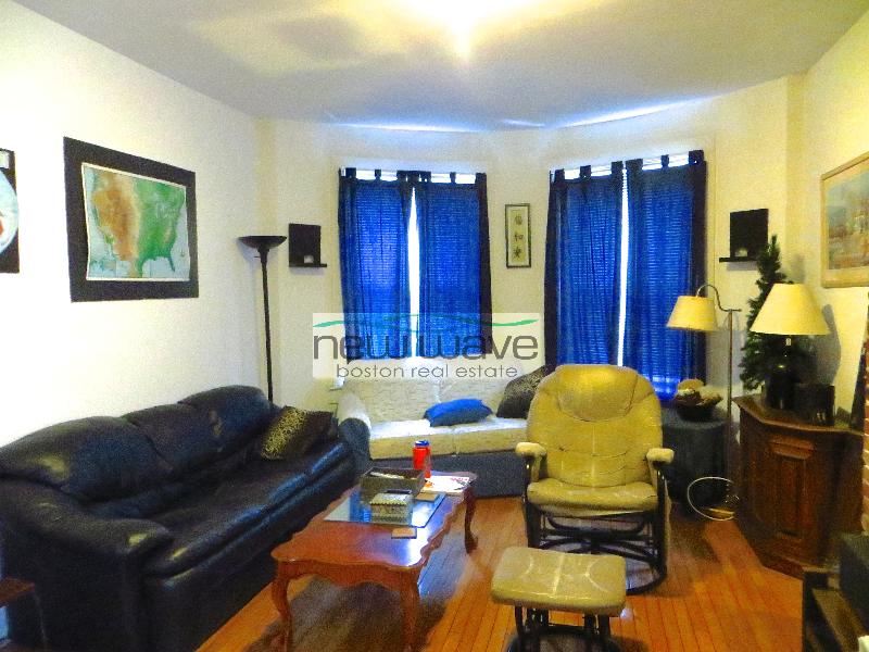 878 Huntington Ave, Mission Hill