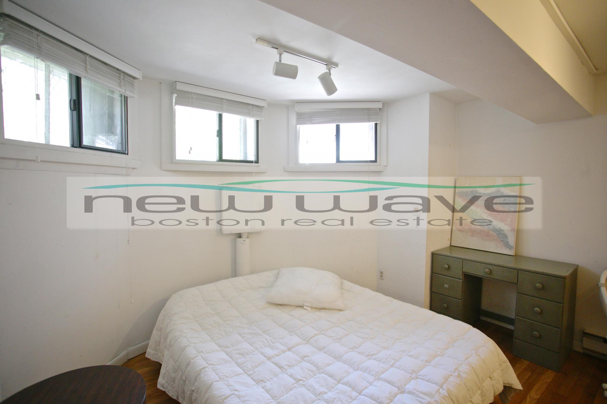 429 Marlborough St, Back Bay