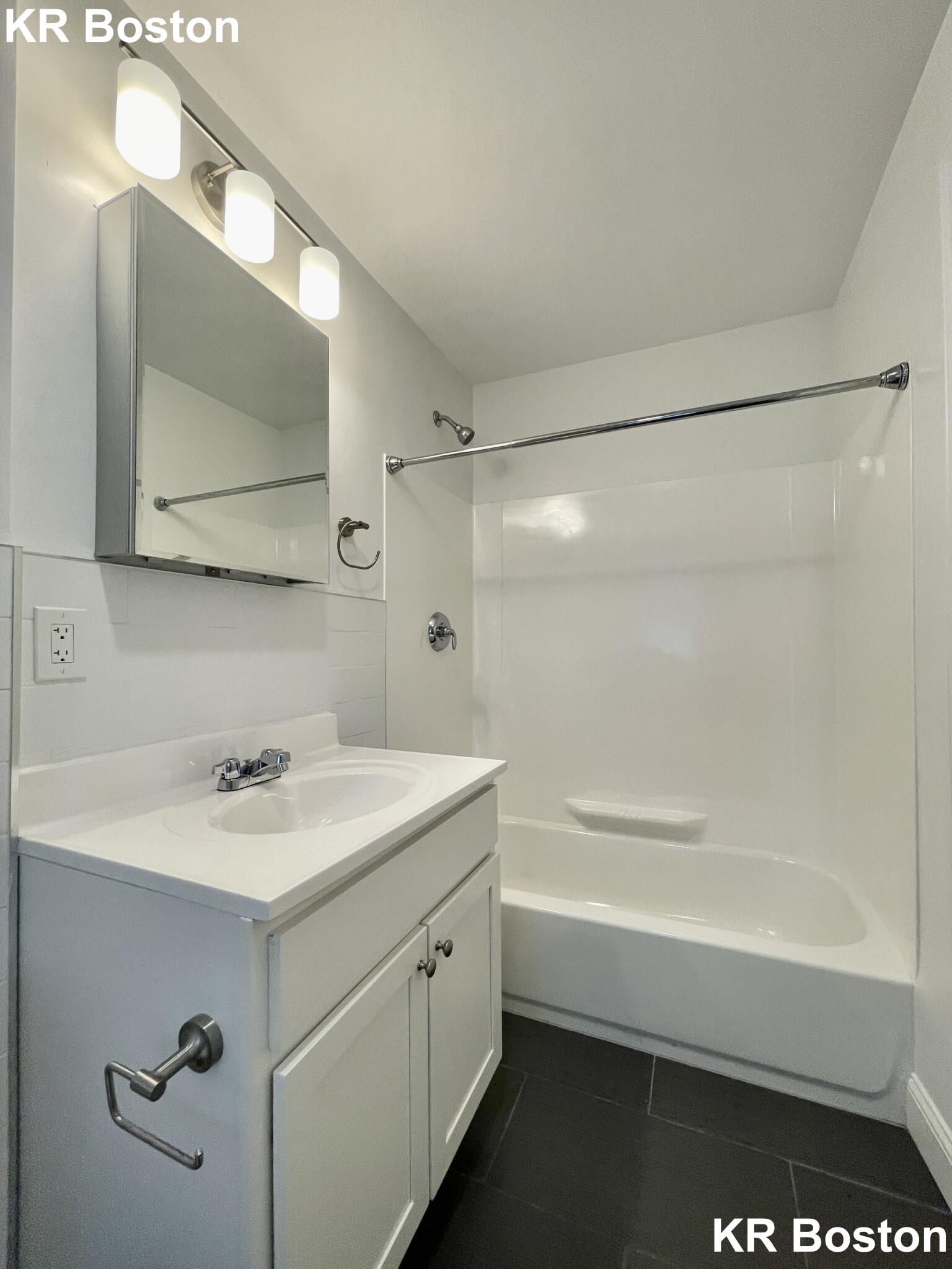 124 Sutherland Rd, Brighton