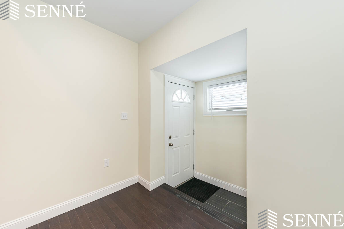 10 Marion St, Medford