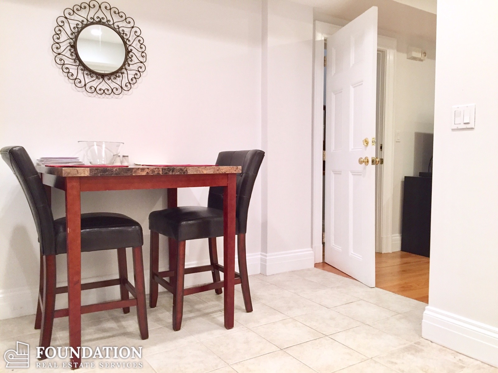 74 Monmouth St, Longwood