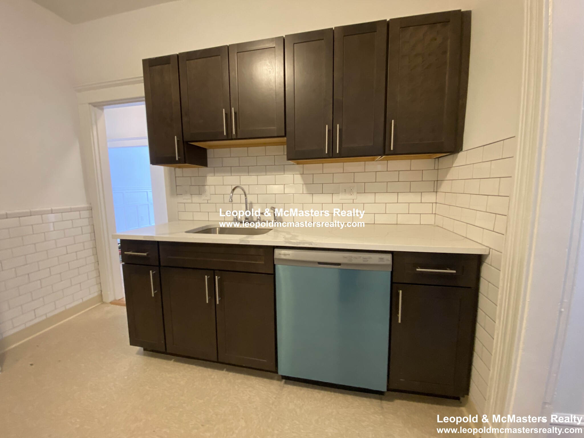 87 Winchester St, Coolidge Corner