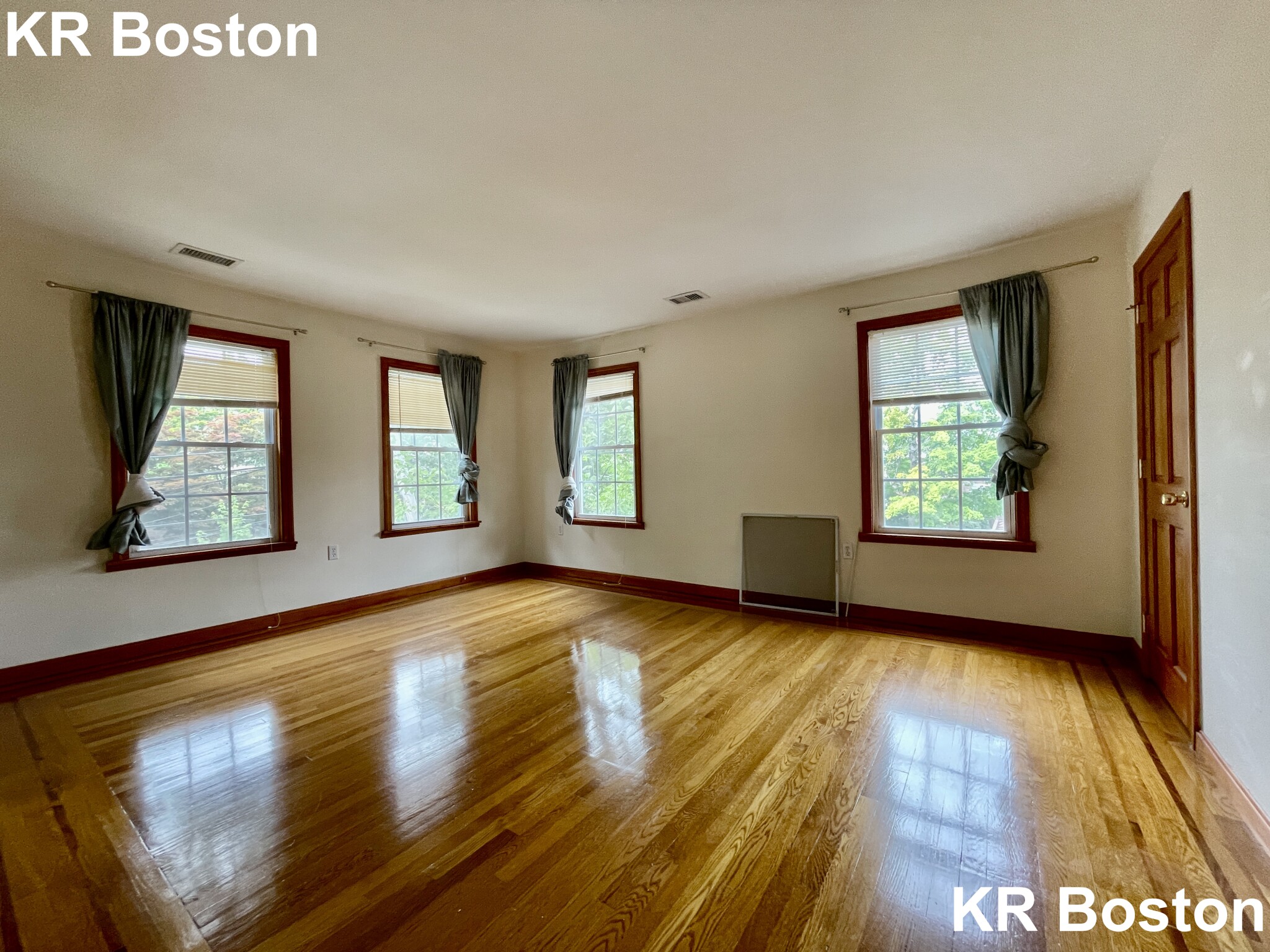 45 Rawson Rd, Washington Square