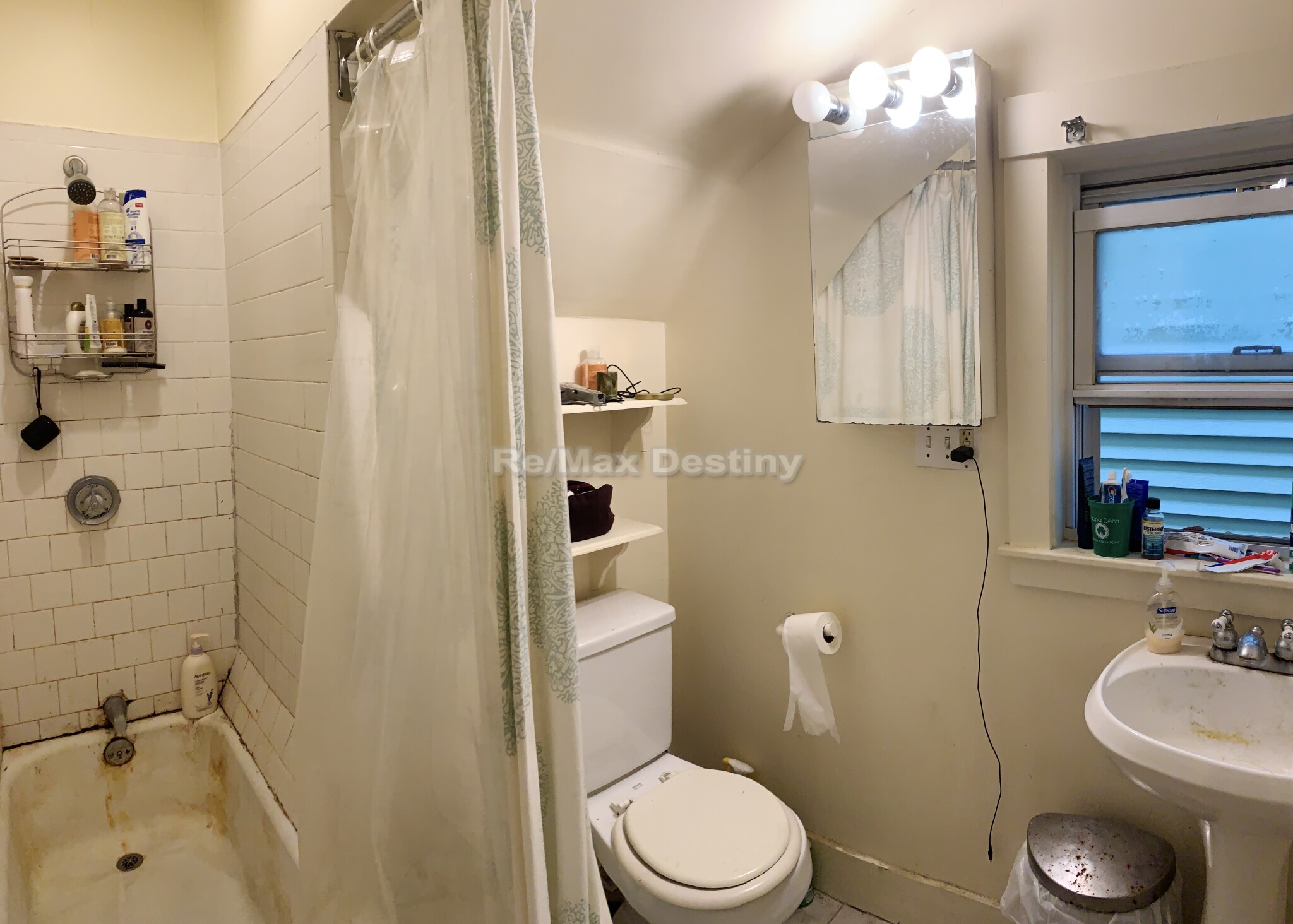 20 Lopez St, Central Square