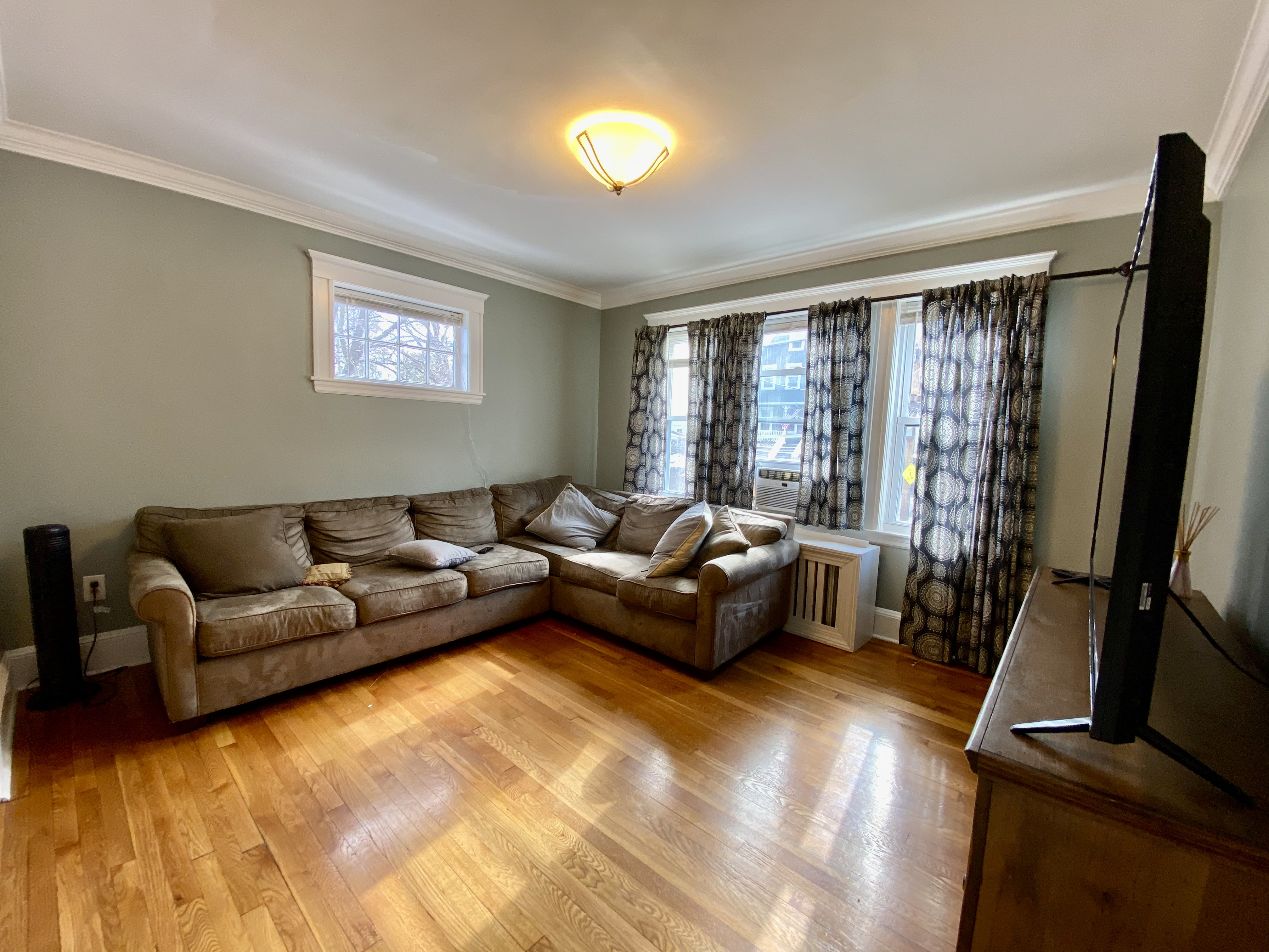 98 Whitford St, Roslindale