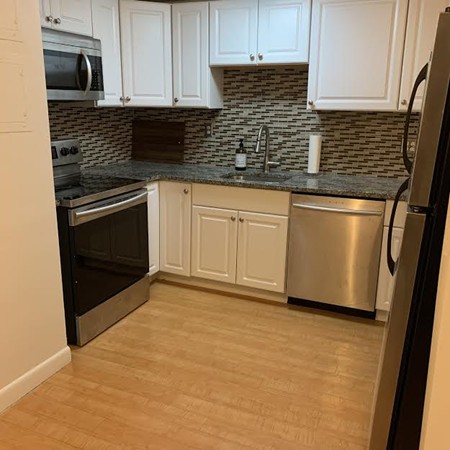 39 Englewood Ave, Brighton