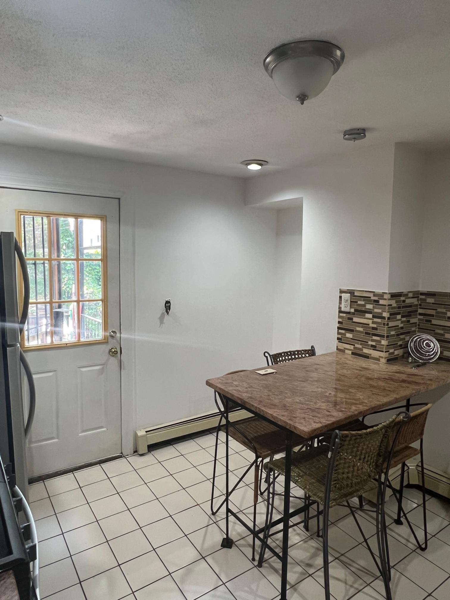 11 Chilcott Pl, Jamaica Plain