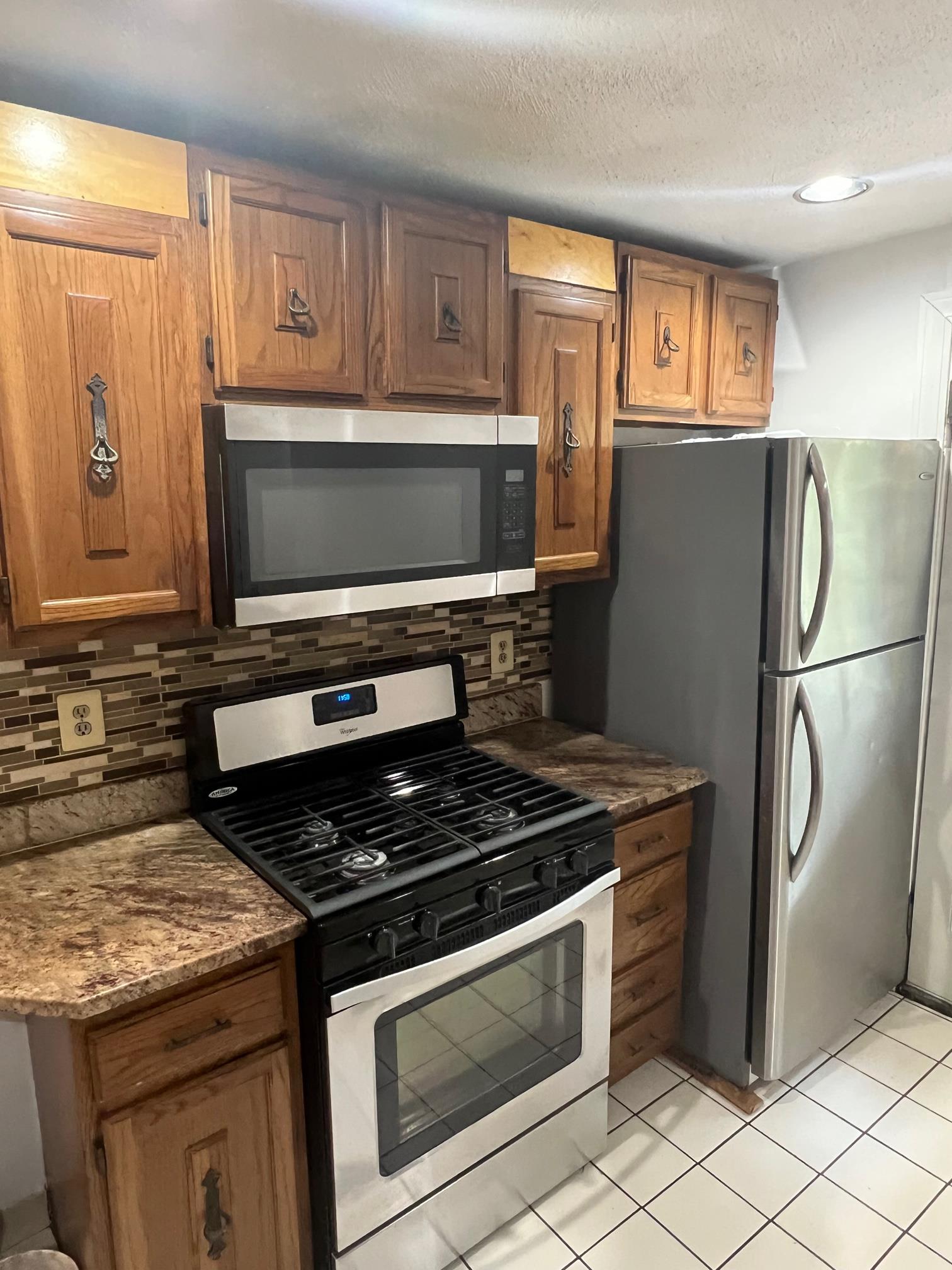 11 Chilcott Pl, Jamaica Plain