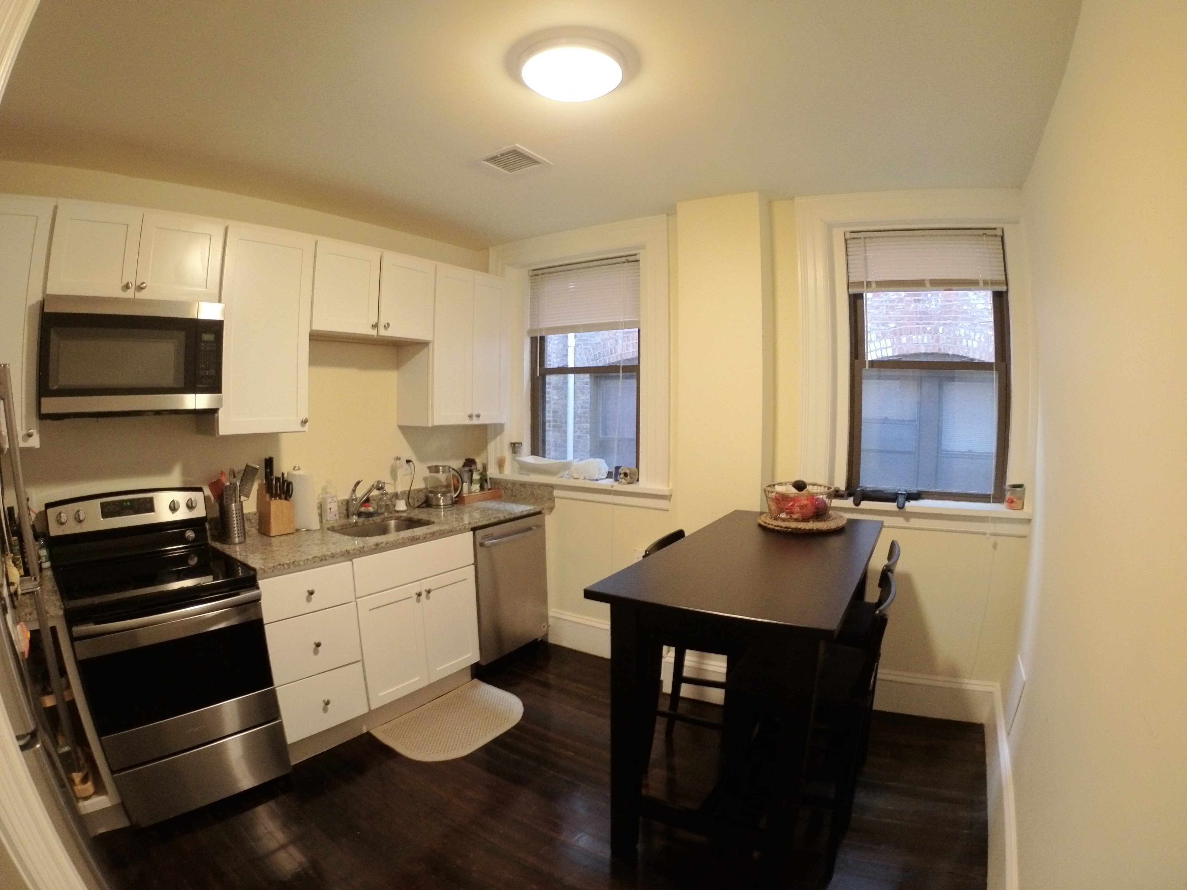 1463 Beacon St, Washington Square