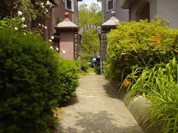 785 Washington St, Chestnut Hill