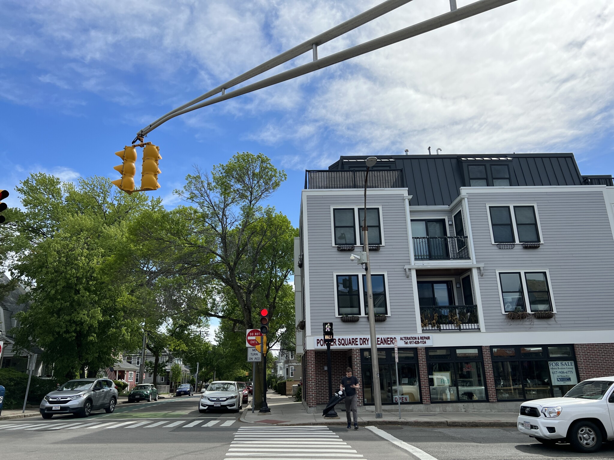 24 Ellington Rd, Davis Square