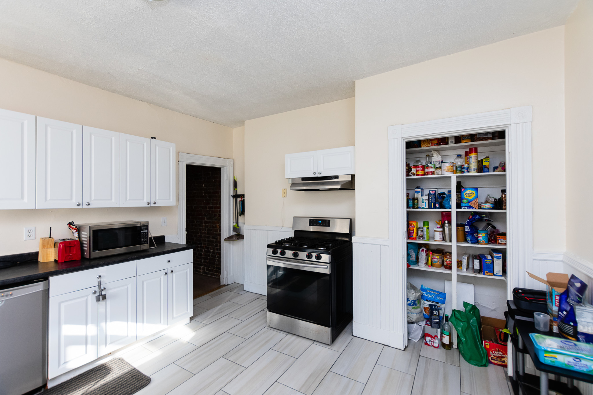 47 Pratt St, Allston