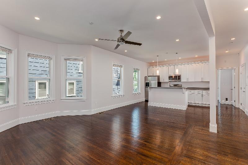 9 Oswald, Mission Hill