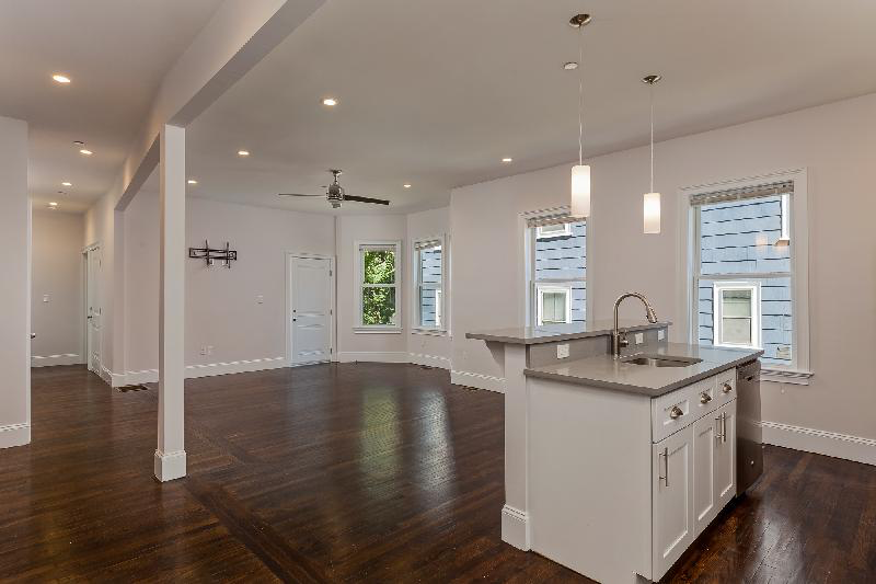 9 Oswald, Mission Hill