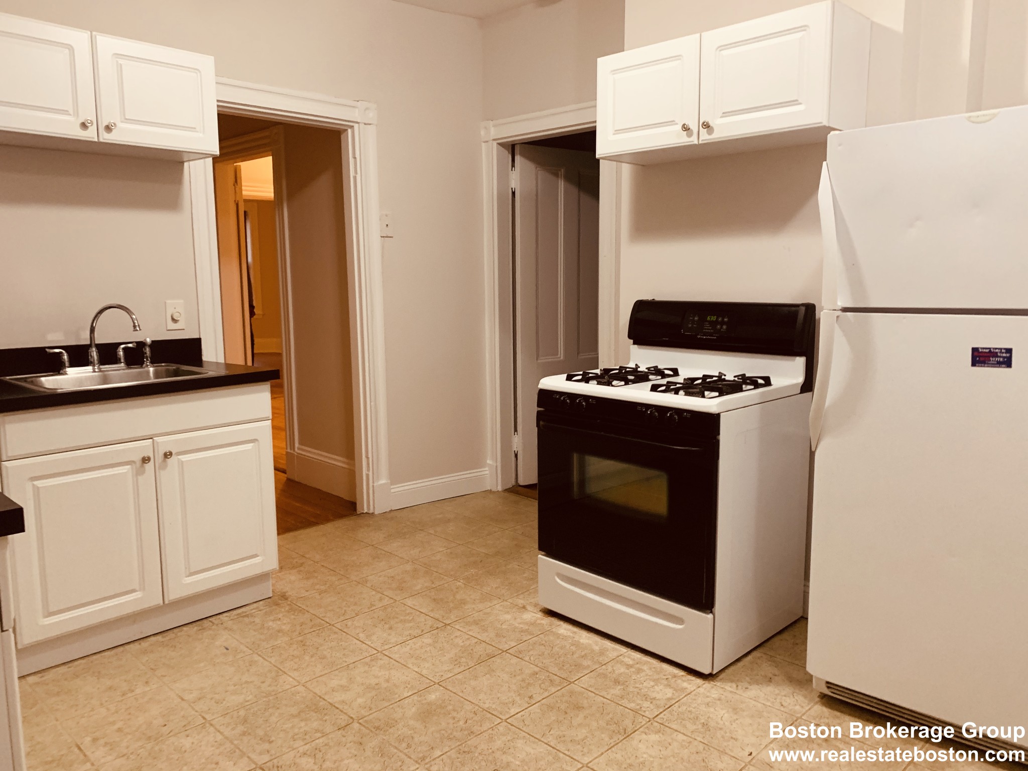 276 Cottage St, Dorchester