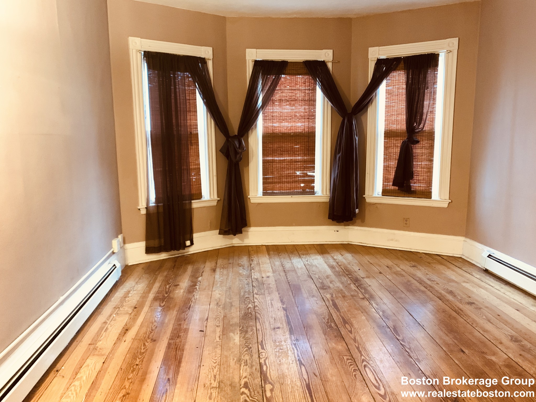 276 Cottage St, Dorchester