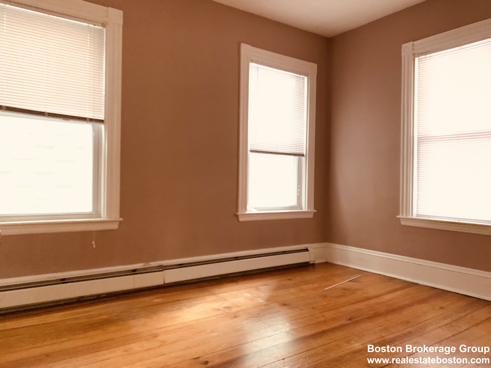 276 Cottage St, Dorchester