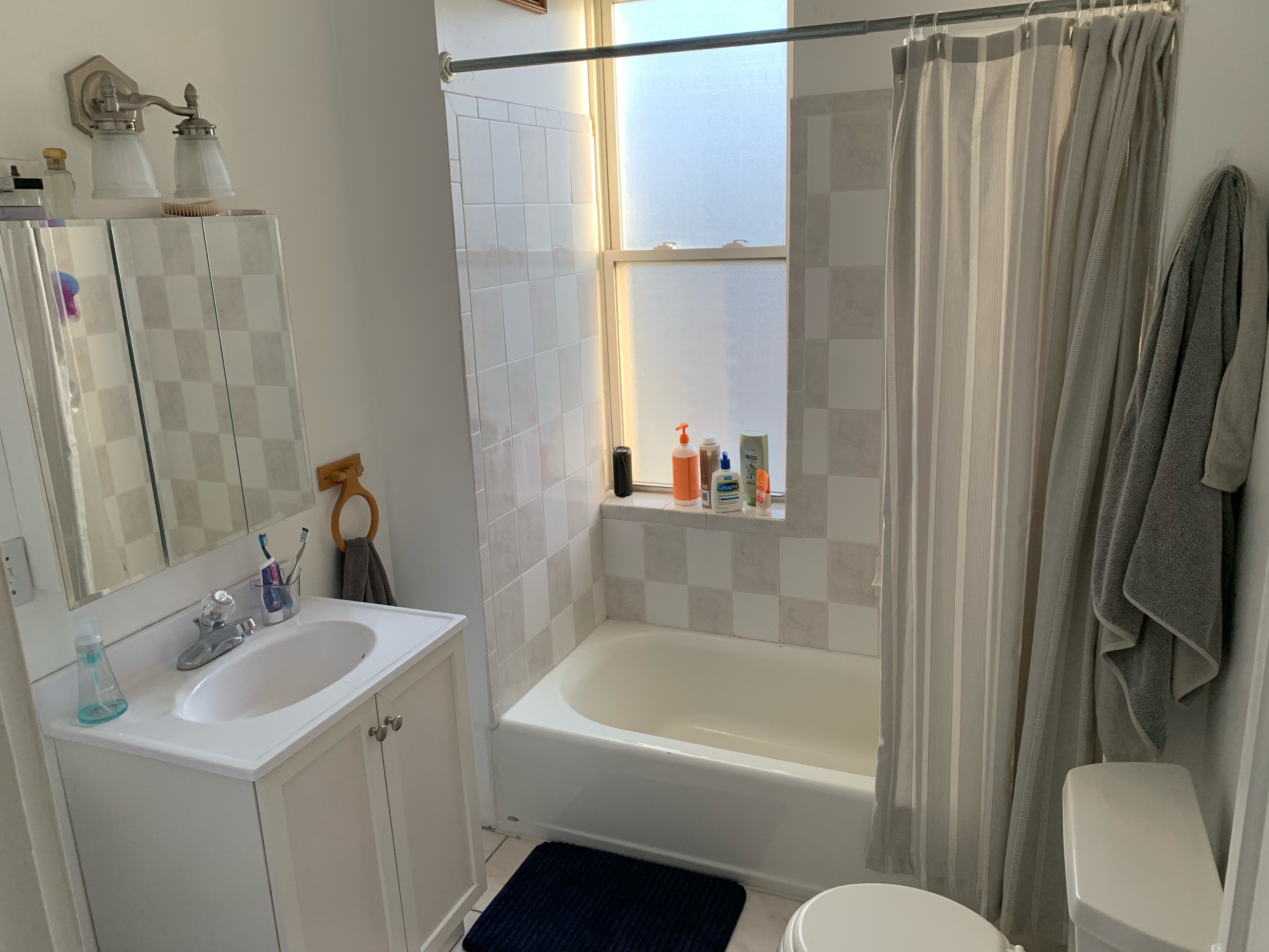 1185 Commonwealth Ave, Allston