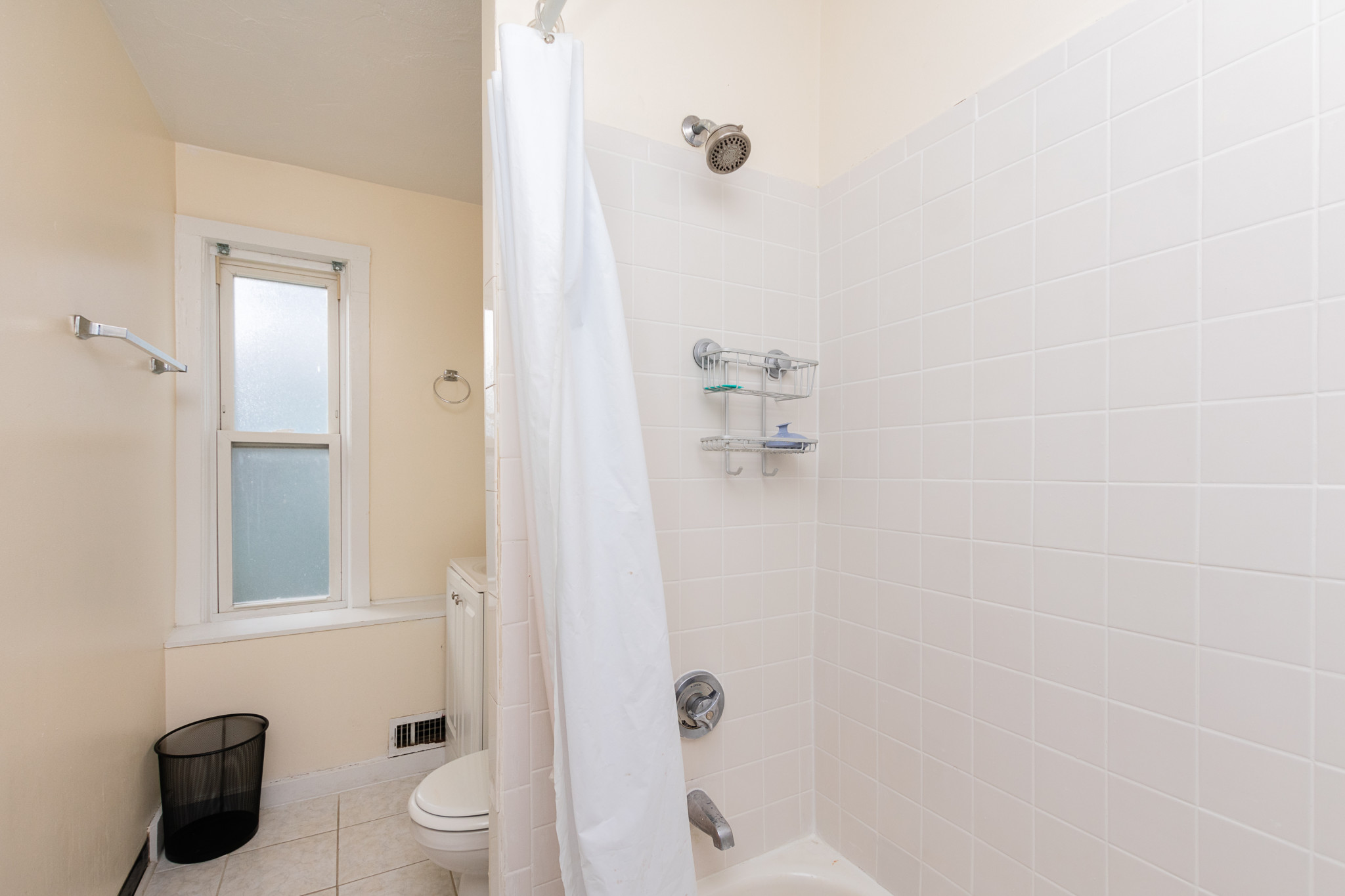 35 Pratt St, Allston