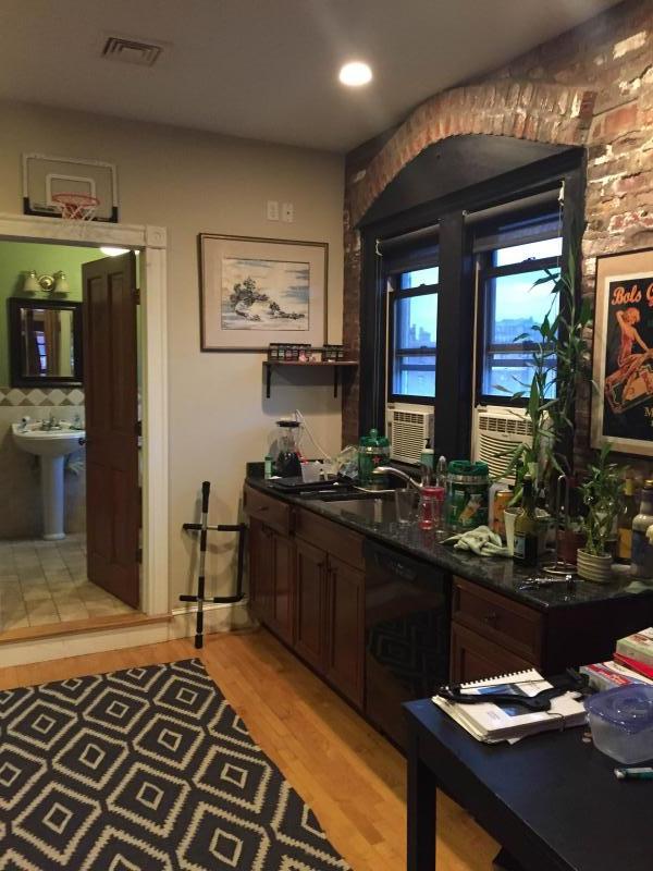 1109 Boylston St, Fenway