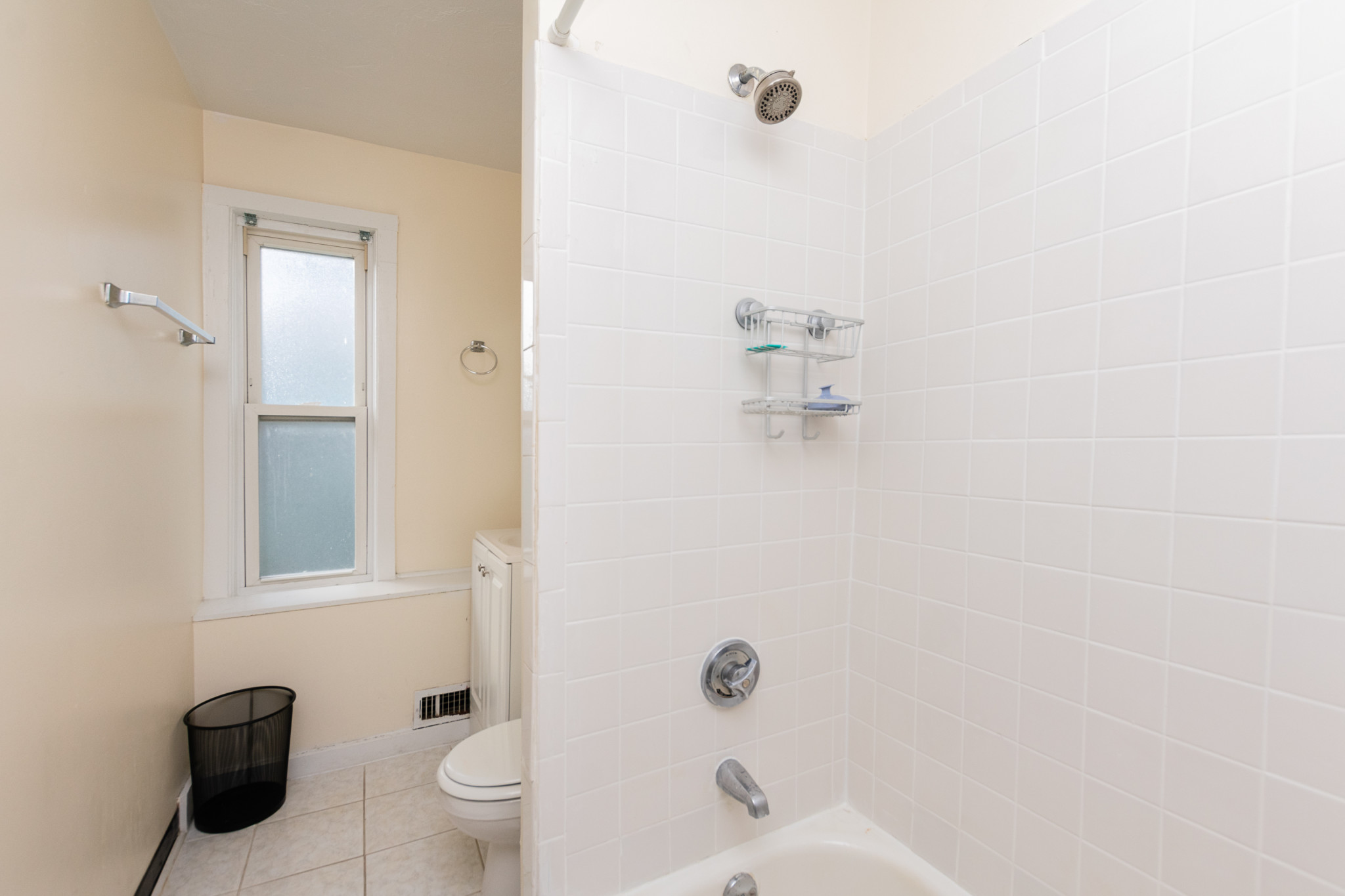 35 Pratt St, Allston