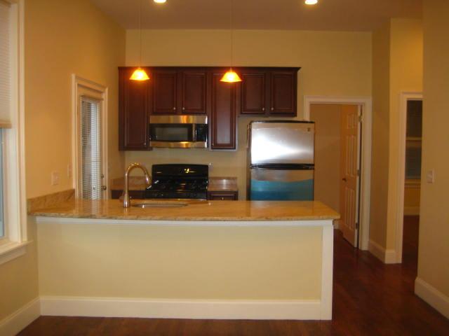 26 Saint Albans Rd, Mission Hill