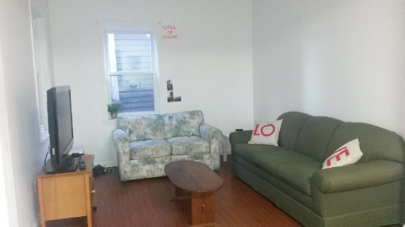 93 Hillside St, Mission Hill