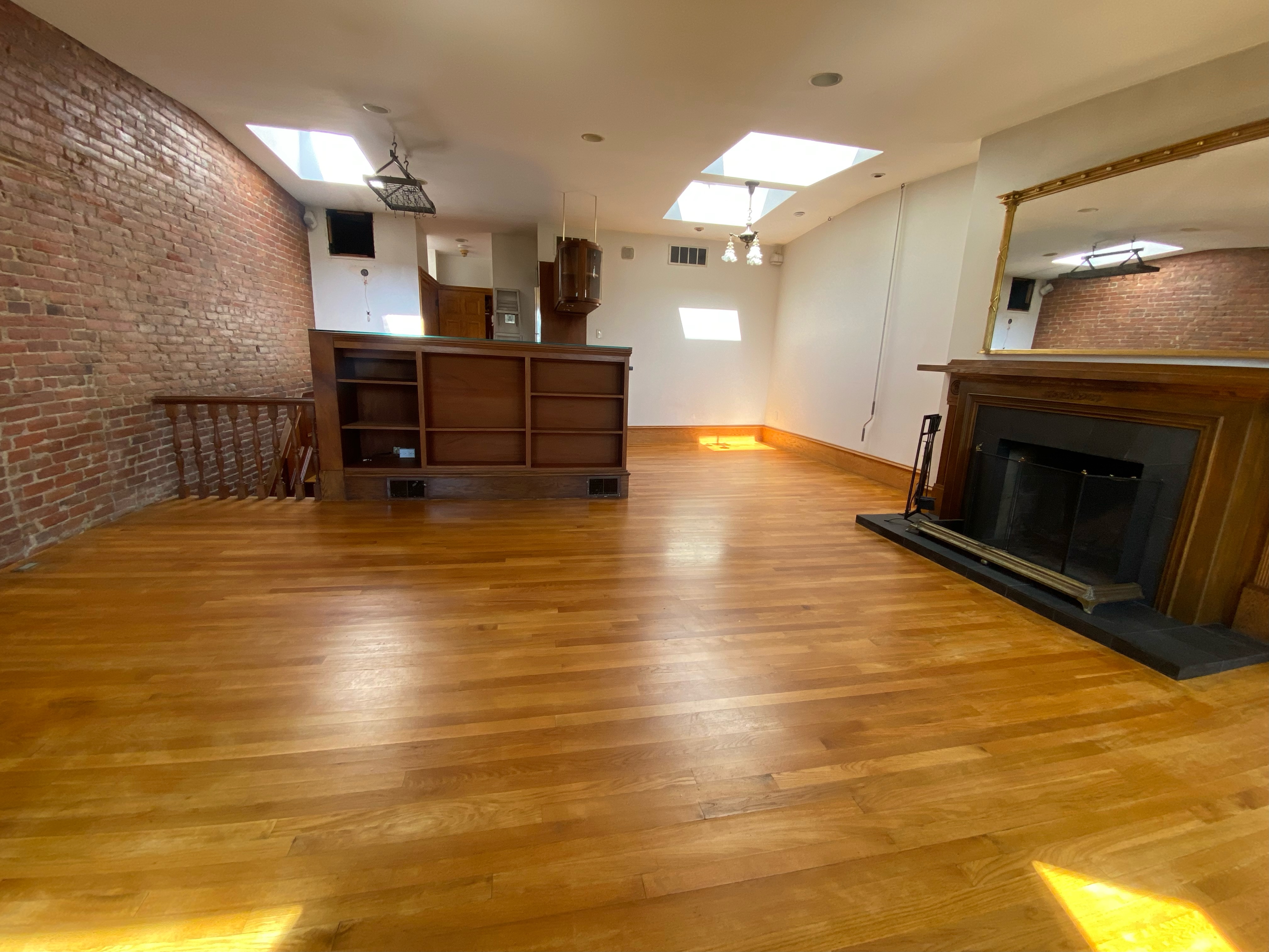 13 Holyoke St, South End