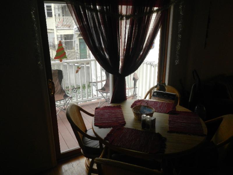 62 Hillside St, Mission Hill