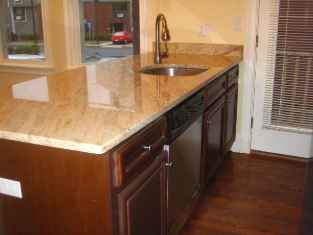 26 Saint Albans Rd, Mission Hill