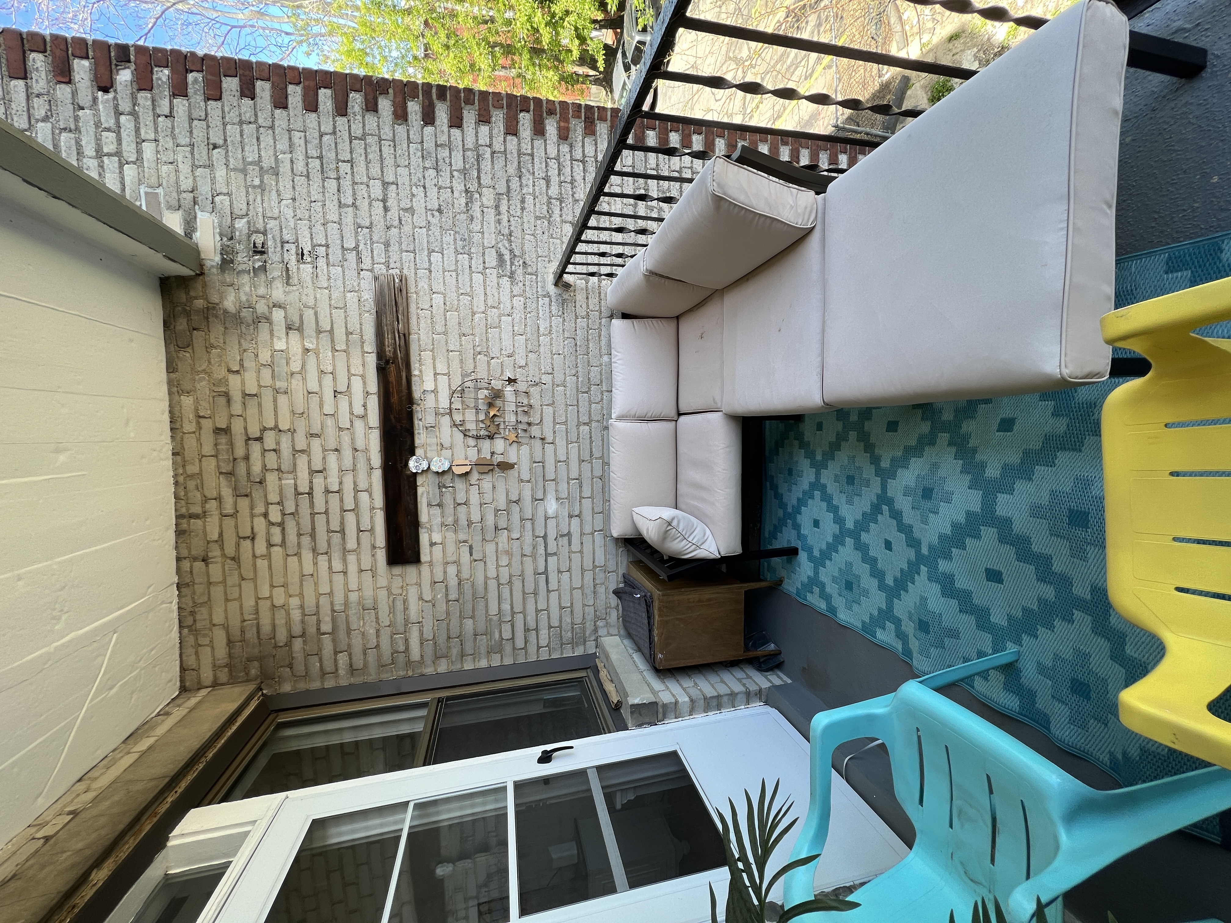 324 Summit Ave, Brighton