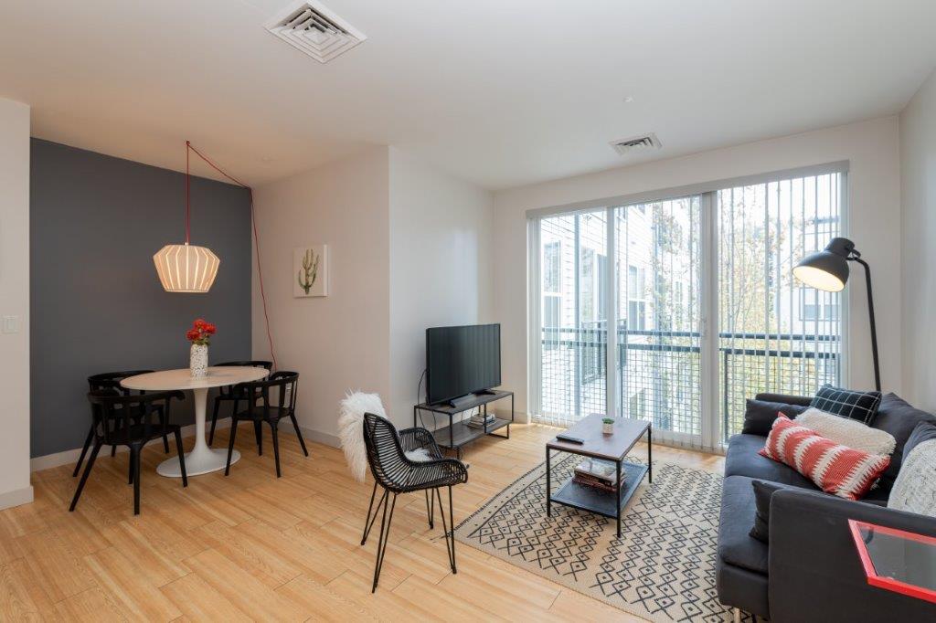 320 D St, South Boston