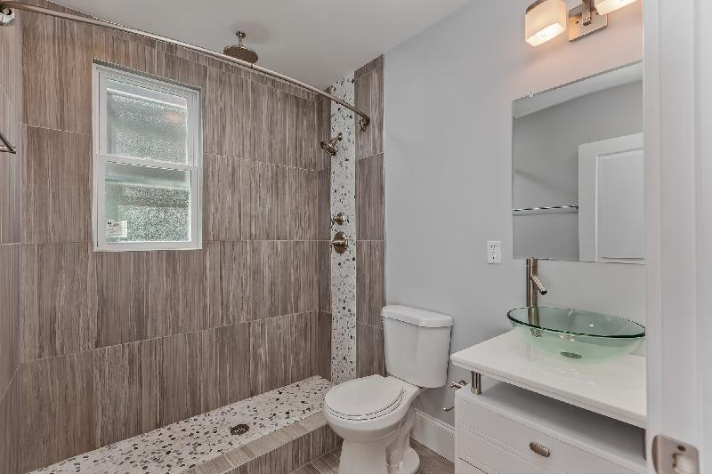 9 Oswald, Mission Hill