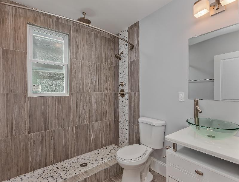 9 Oswald, Mission Hill