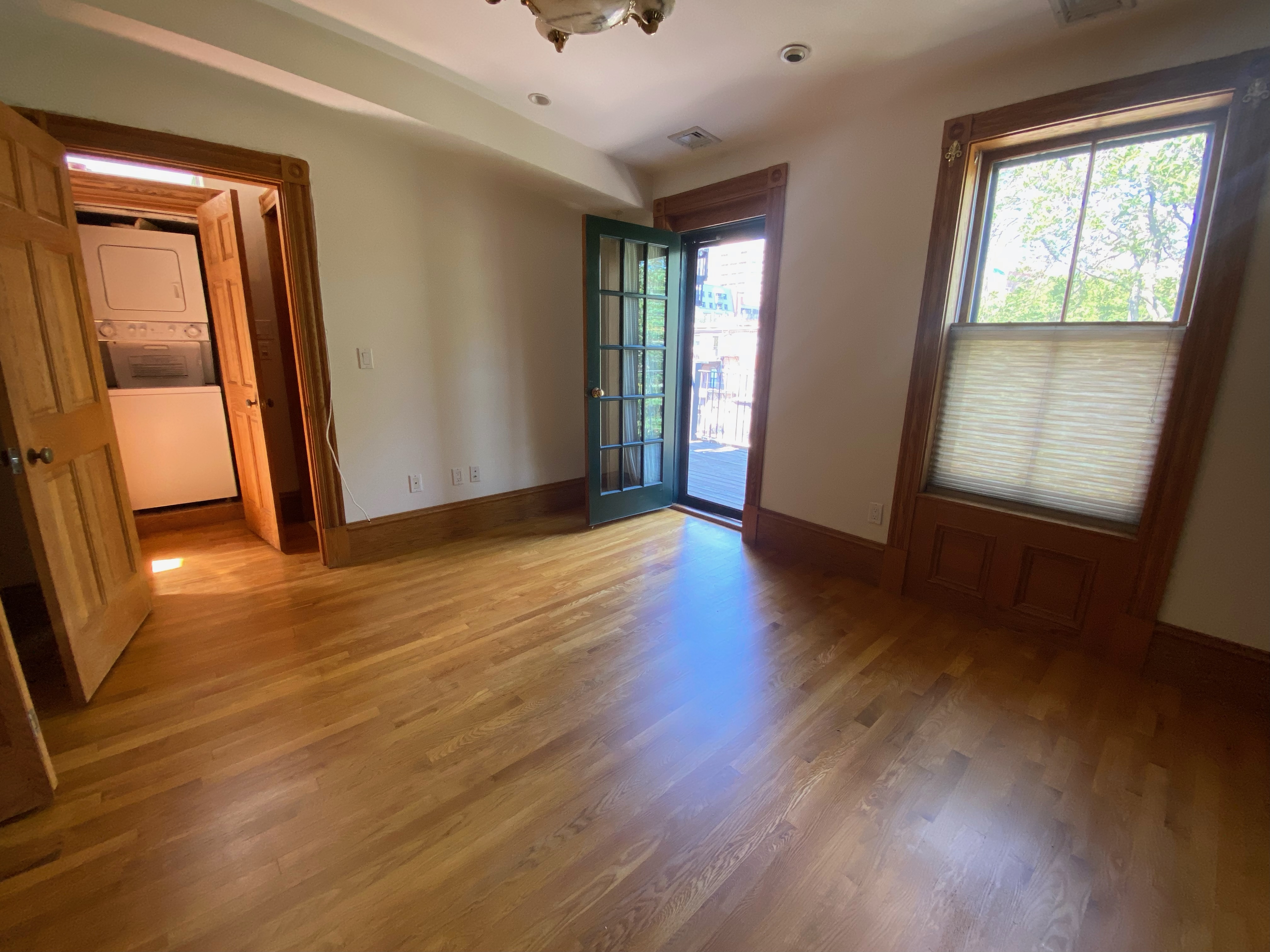 15 Holyoke St, South End