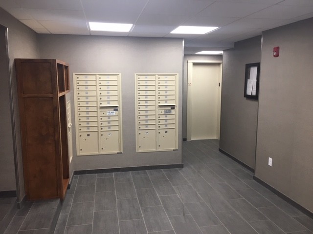 32 Lancaster Ter, Washington Square