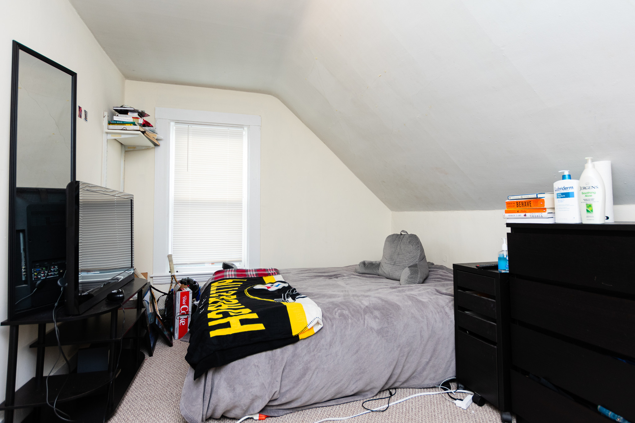 41 Pratt St, Allston