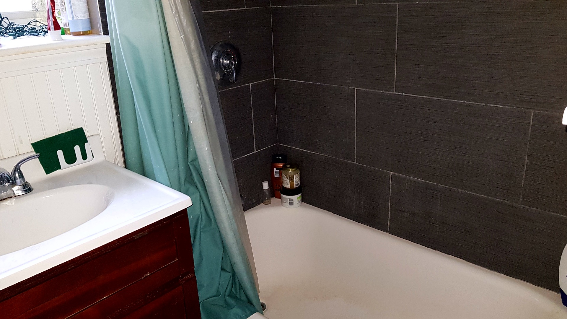 8 Quint Ave, Allston