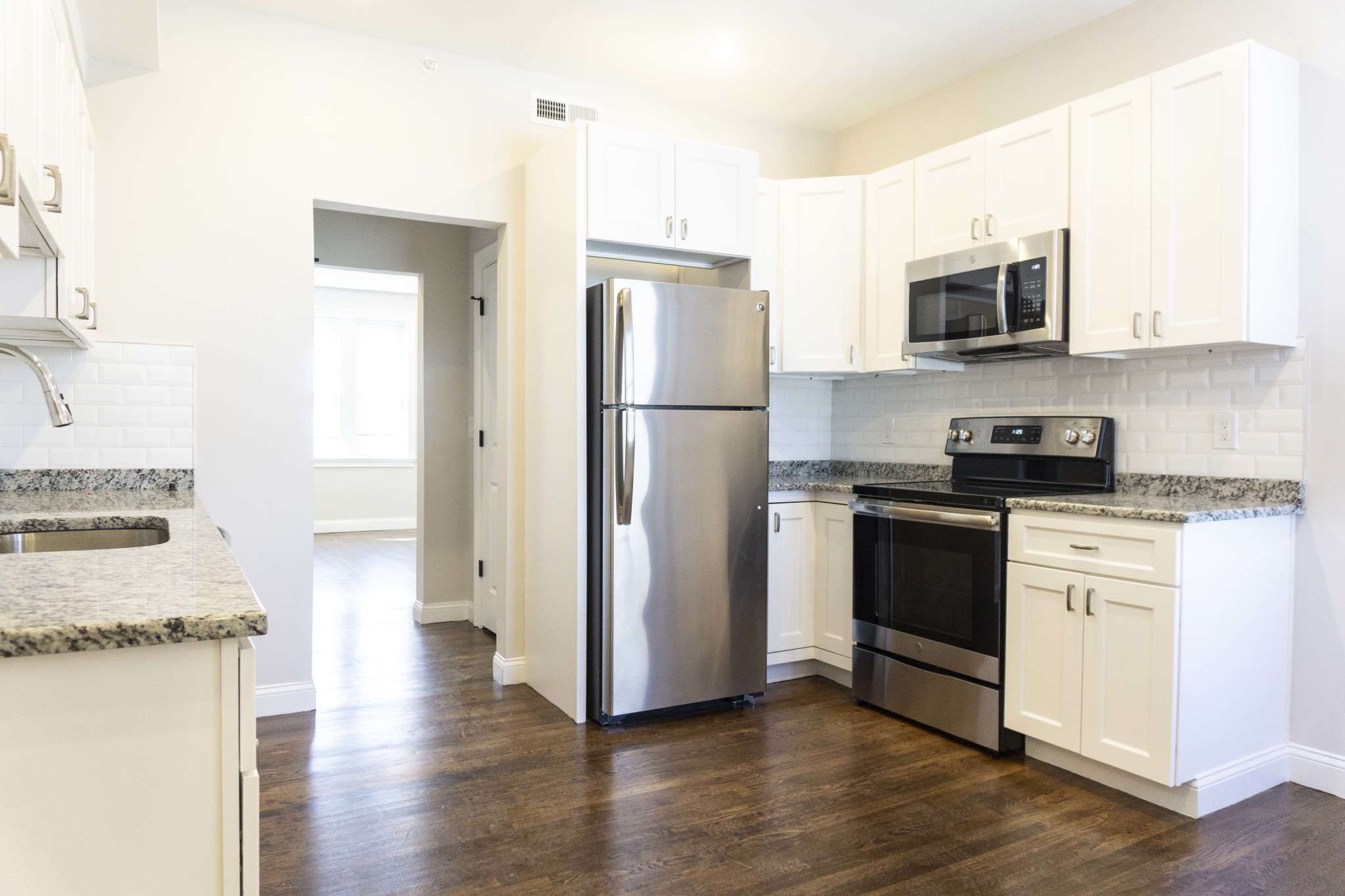 2017 Commonwealth Ave, Brighton