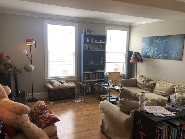 183 River St, Cambridgeport