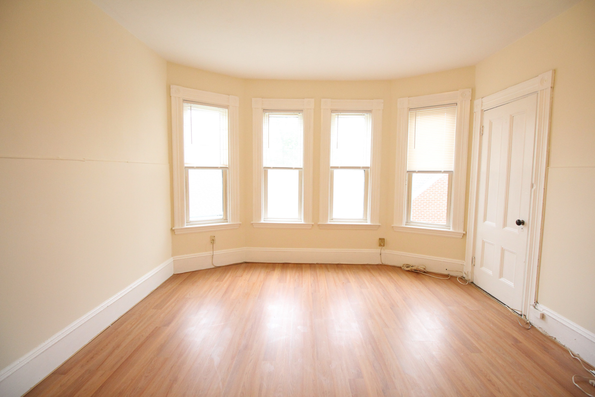 40 Forest St, Roxbury