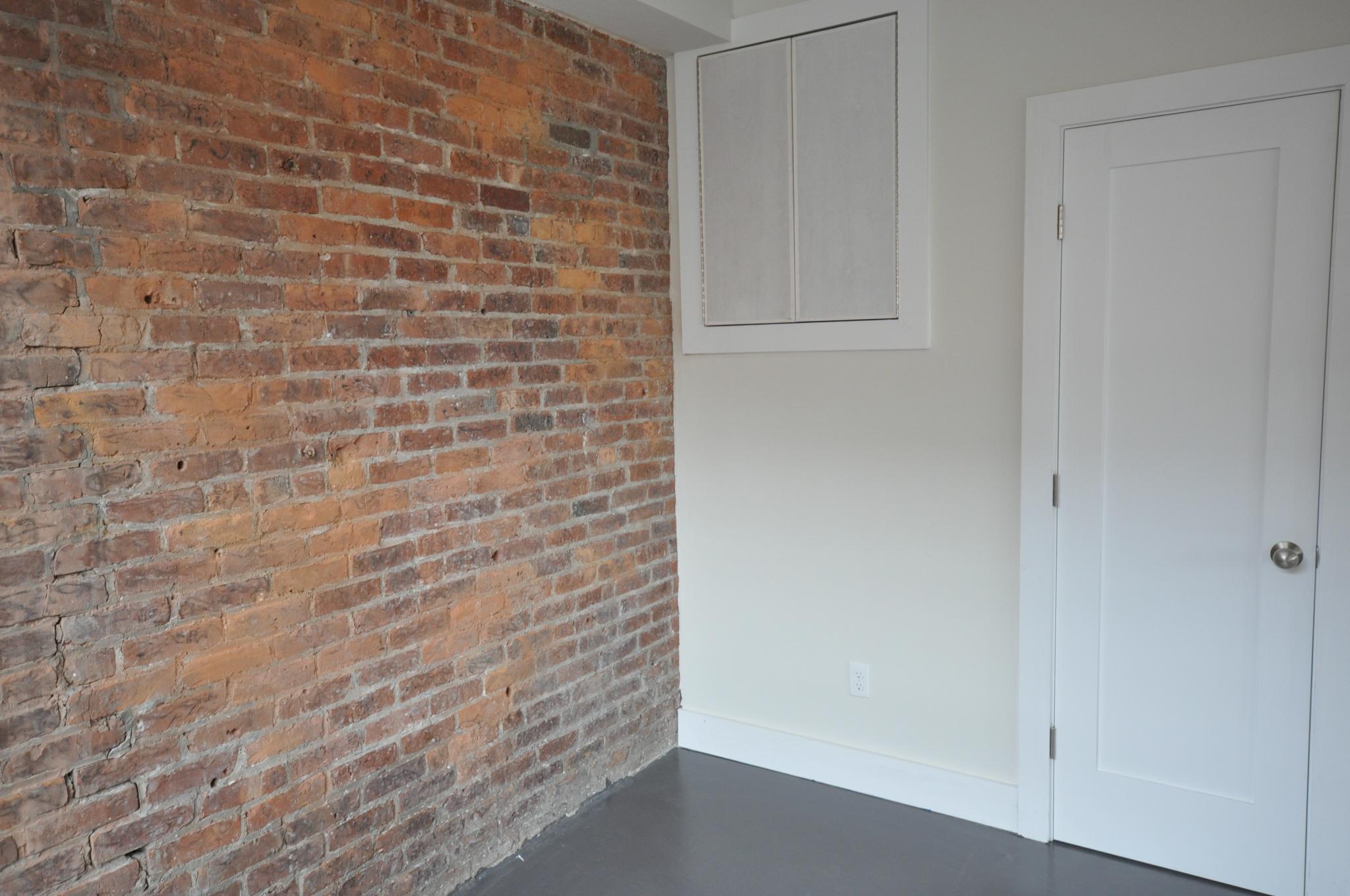 659 Massachusetts Ave, South End