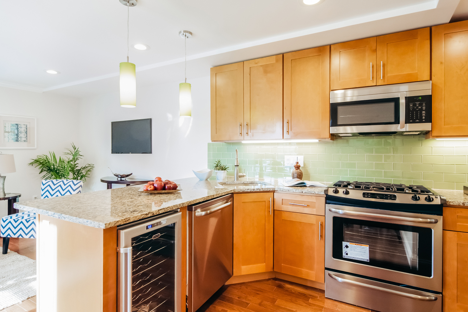 109 Maverick St, East Boston